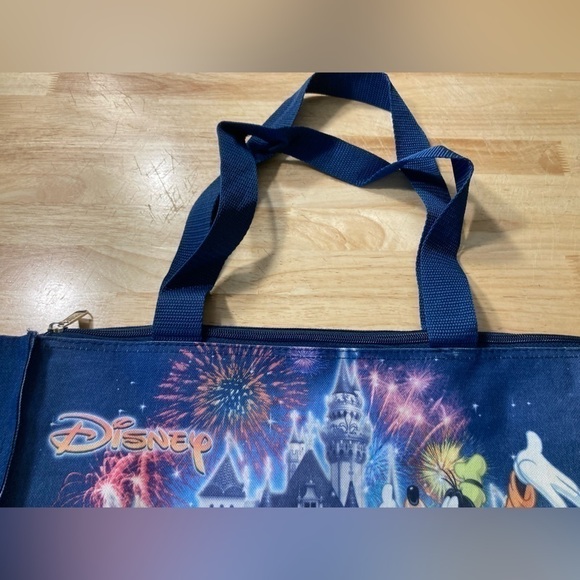 Disney world character zipper tote bag in blue from Disney world - Picture 3 of 7